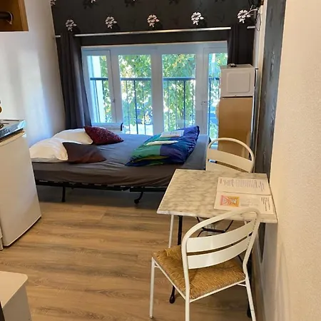 Lejlighed Les Meubles De L'avenue Bouloumie *