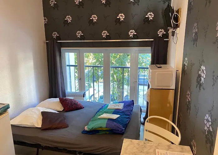 Les Meubles De L'avenue Bouloumie Apartmán *