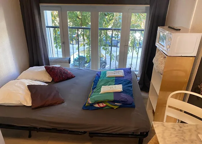 Les Meubles De L'avenue Bouloumie Apartmán *