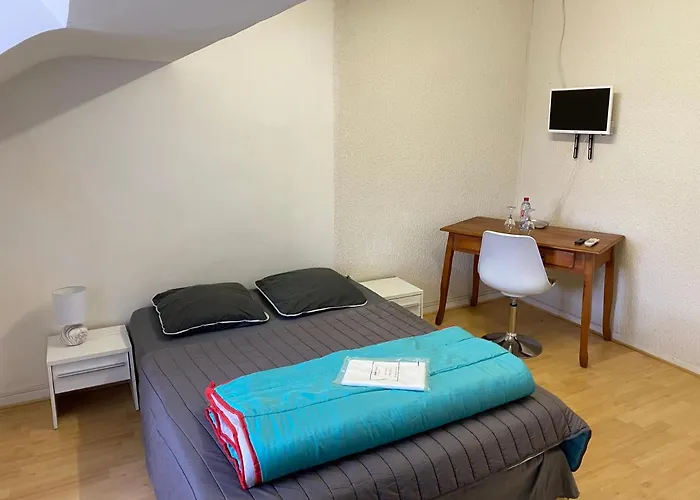 Les Meubles De L'avenue Bouloumie Vittel