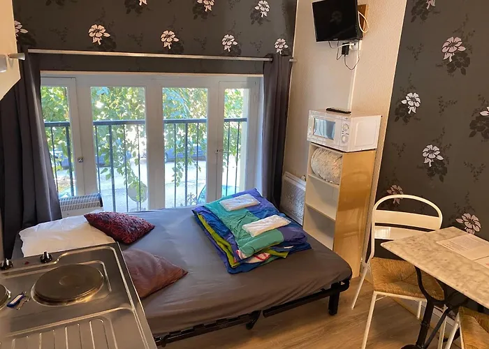 Les Meubles De L'avenue Bouloumie * Vittel