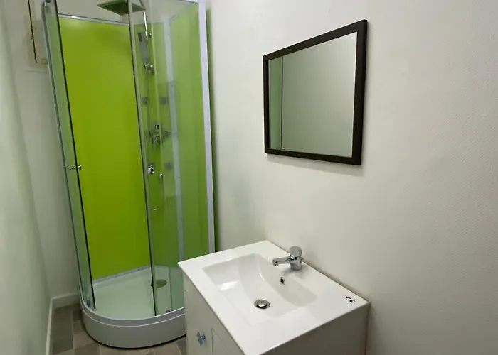 Les Meubles De L'avenue Bouloumie Apartmán